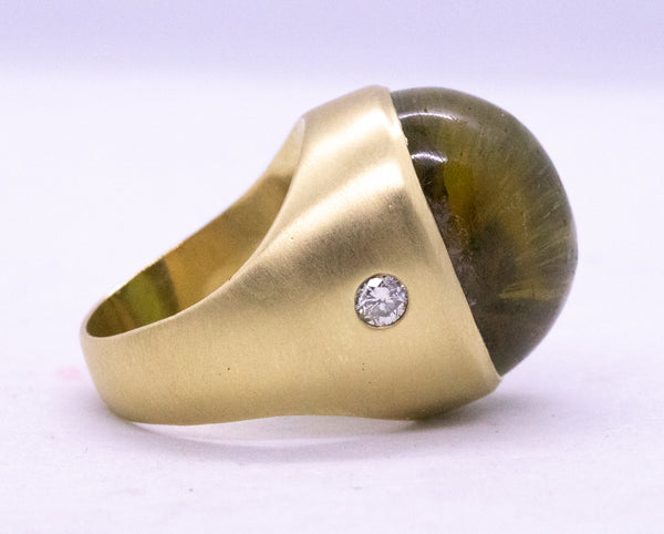 MASSIVE 18 KT GOLD RING WITH 39.35 Cts CAT'S EYE GREEN TOURMALINE