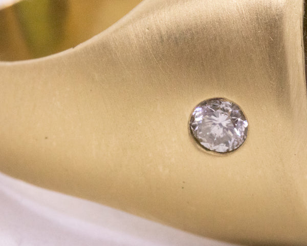 MASSIVE 18 KT GOLD RING WITH 39.35 Cts CAT'S EYE GREEN TOURMALINE