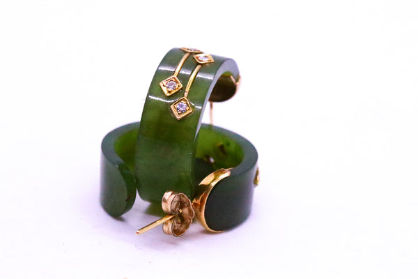 GREEN NEPHRITE AND DIAMONDS 18 KT ART DECO EARRINGS