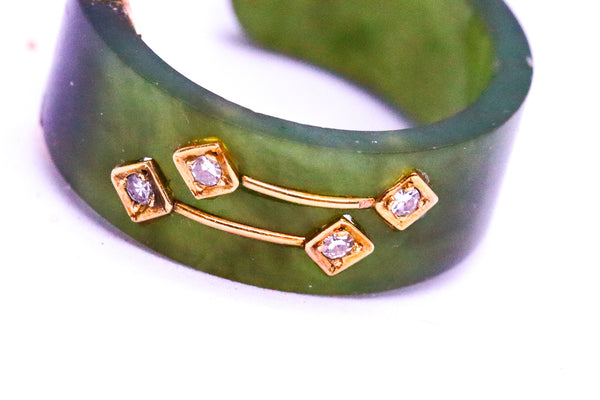 GREEN NEPHRITE AND DIAMONDS 18 KT ART DECO EARRINGS