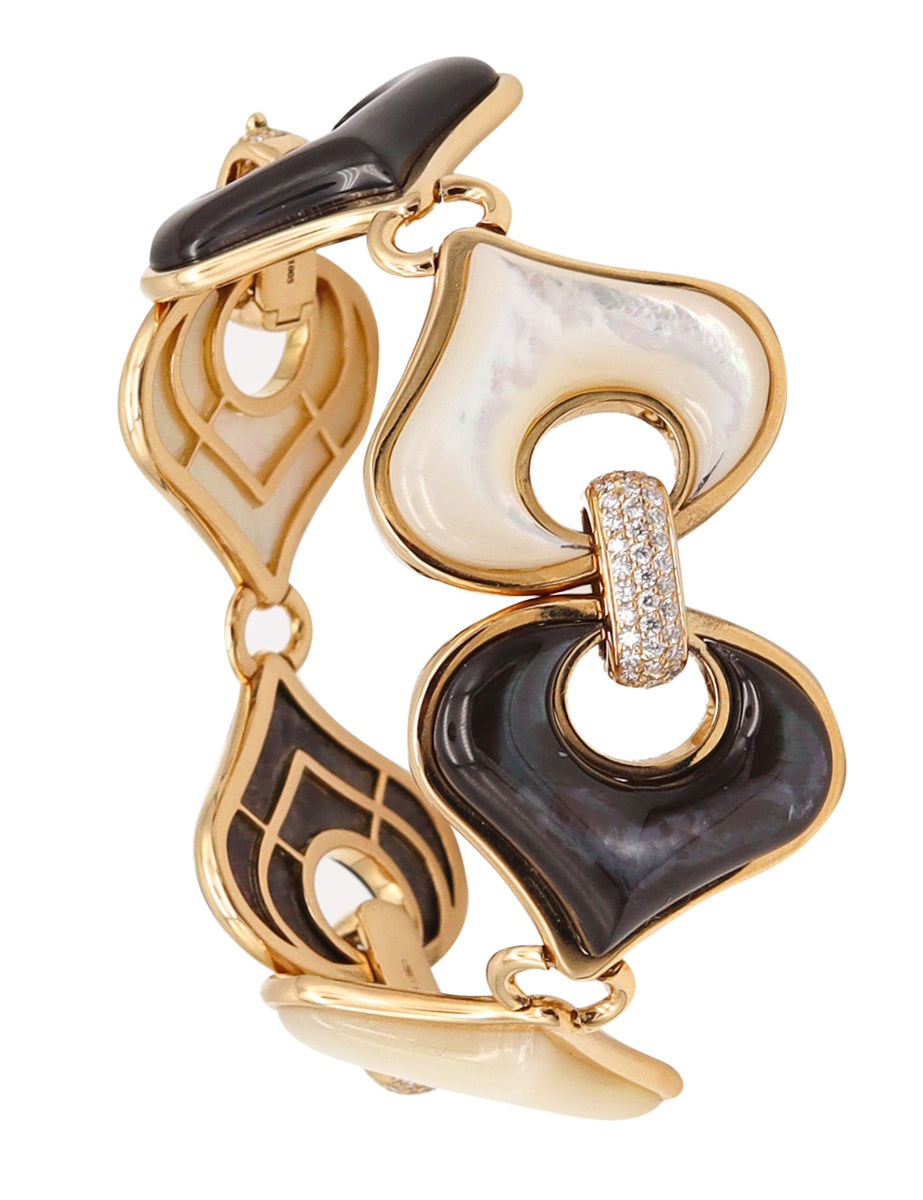 Marina Bvlgari Milan Natural Nacre Bracelet 18Kt Gold With Cts In  Diamonds