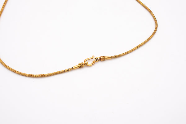 SHIVA DANCING GOD 18 KT YELLOW GOLD ANTIQUE TEMPLE PENDANT WITH NECKLACE