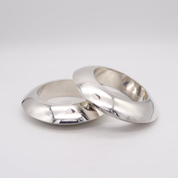 ITALIAN MODERNIST 1970 Geometric Pair of Bold Bangles In .925 Sterling Silver
