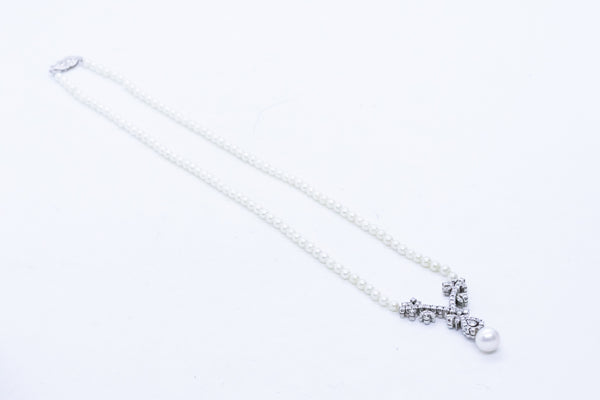 ART DECO NECKLACE WITH DIAMONDS AND PEARLS