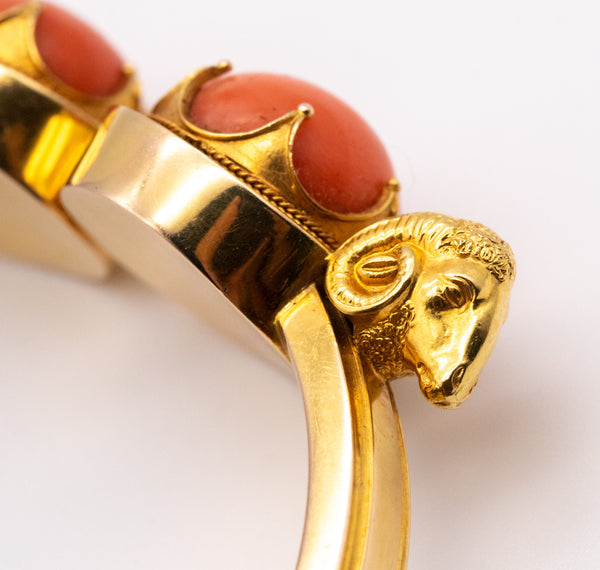 BRITISH ETRUSCAN REVIVAL 19 KT GOLD BRACELET WITH CORALS