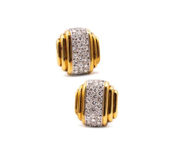 VAN CLEEF & ARPELS ART-DECO 18 KT GOLD EARRINGS WITH 2.70 Ctw IN VS DIAMONDS