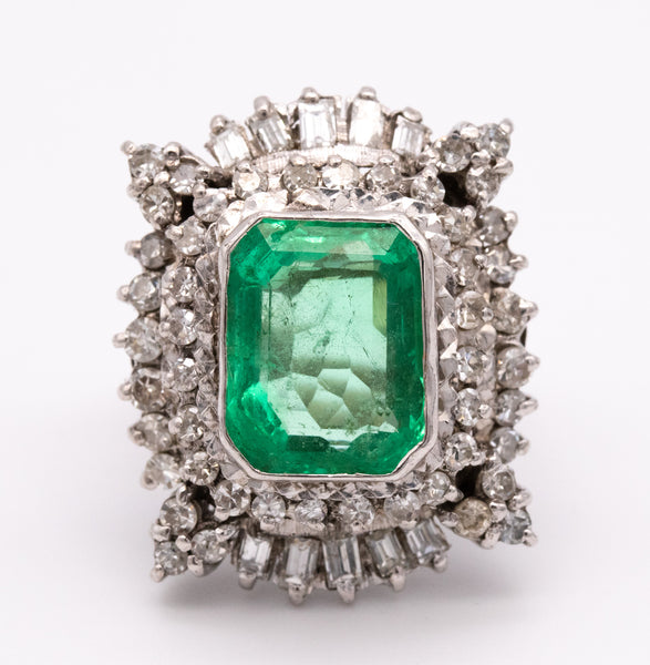 PALLADIUM ANTIQUE COLONIAL RING WITH 9.3 Cts IN DIAMONDS & EMERALD