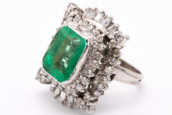 PALLADIUM ANTIQUE COLONIAL RING WITH 9.3 Cts IN DIAMONDS & EMERALD
