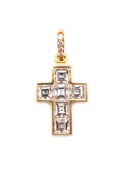 CARTIER PARIS 18 KARATS YELLOW GOLD CROSS WITH 1.84 Ctw IN VVS-1 DIAMONDS