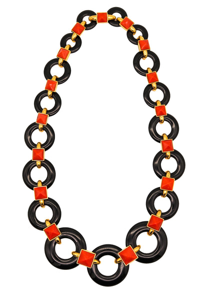 Aldo Cipullo 1970 Graduated Necklace In 18Kt Gold With Coral And Onyx