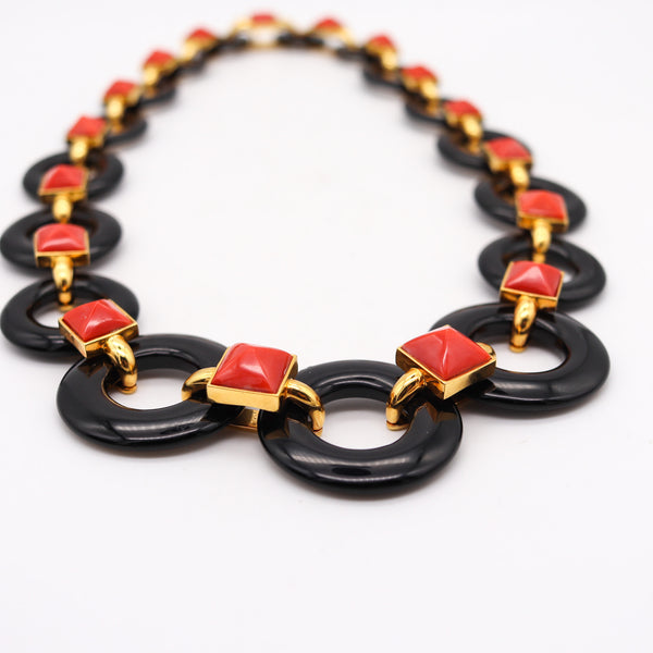 Aldo Cipullo 1970 Graduated Necklace In 18Kt Gold With Coral And Onyx
