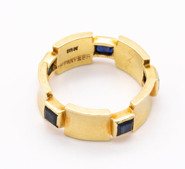 TIFFANY & CO NEW YORK 1950 ETERNITY RING IN 18 KT WITH SAPPHIRES