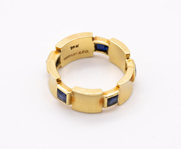 TIFFANY & CO NEW YORK 1950 ETERNITY RING IN 18 KT WITH SAPPHIRES
