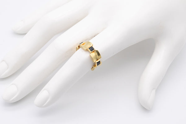 TIFFANY & CO NEW YORK 1950 ETERNITY RING IN 18 KT WITH SAPPHIRES