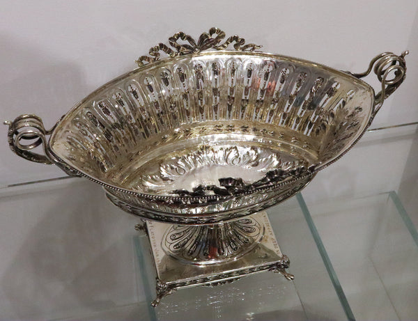 Weinranck And Schmidt Hanau German Empire 1889 Silver Neoclassical Jardinière Center Vase