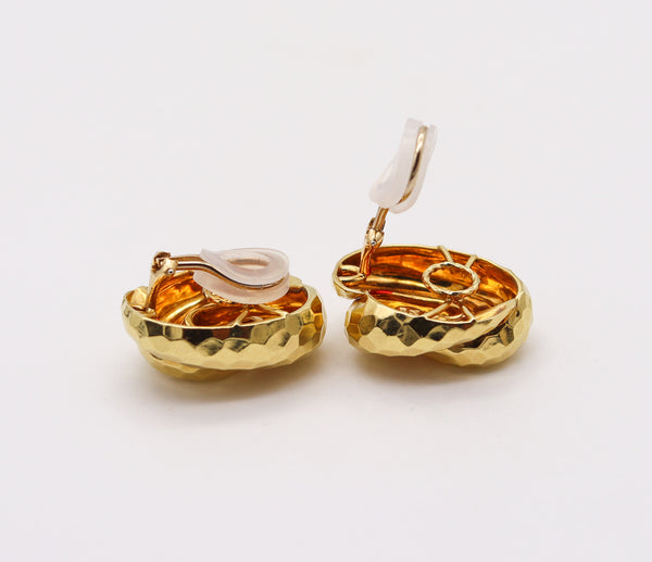-Henry Dunay New York Knots Clip On Earrings In Faceted 18Kt Yellow Gold