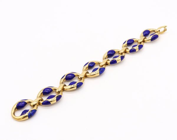 TIFFANY & CO. 1980 ANGELA CUMMINGS 18 KT GOLD MARINER BRACELET WITH LAPIS LAZULI