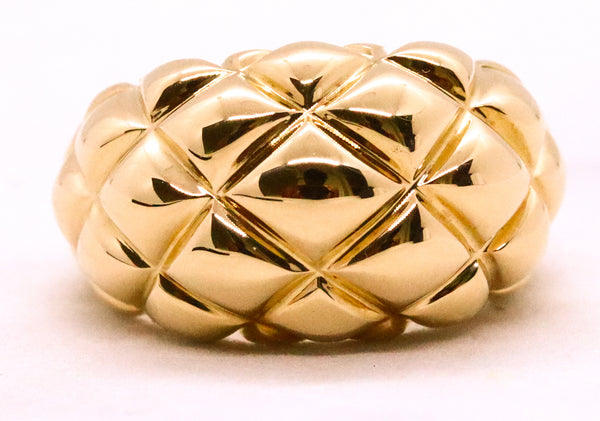 CHAUMET PARIS QUILTED PILLOWED PATTERN 18 KT RING