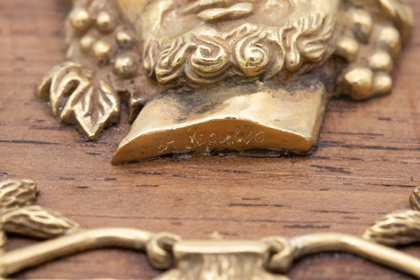 ALDO CIPULLO 1960 PENDANT BROOCH OF BACCHUS IN 18 KT AND WOOD