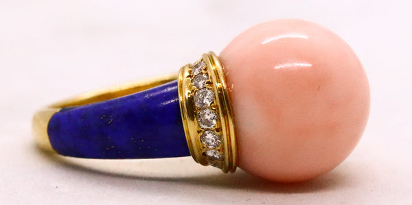 ART DECO 1940 FRENCH 18 KT RING WITH DIAMONDS, CORAL & LAPIS LAZULI
