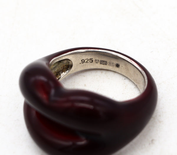 *Solange Azagury-Partridge British Hot-lips ring in .925 sterling silver with metallic Red Enamel