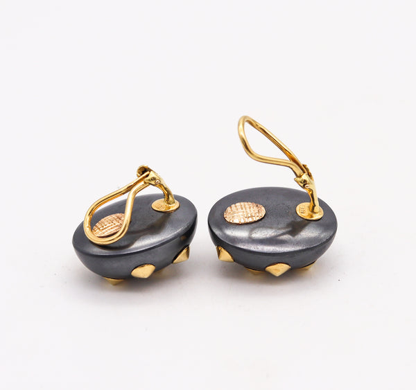 ANGELA CUMMINGS Studios Rare Geometric Spikes Clip Earrings In 18Kt Gold With Hematite