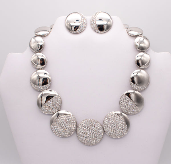 JOHN LANDRUM BRYANT PLATINUM NECKLACE & EARRINGS WITH 27.39 Ctw OF VVS-1 DIAMONDS