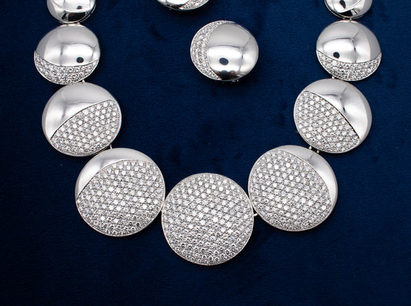 JOHN LANDRUM BRYANT PLATINUM NECKLACE & EARRINGS WITH 27.39 Ctw OF VVS-1 DIAMONDS