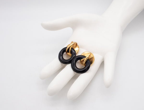 CARTIER 1972 ALDO CIPULLO RARE 18 KT YELLOW GOLD DROP EARRINGS WITH ONYX.
