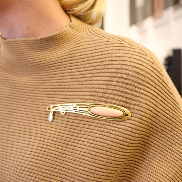 -Austrian 1900 Art Nouveau Jugendstil Brooch  In 14Kt With Coral And Pearl