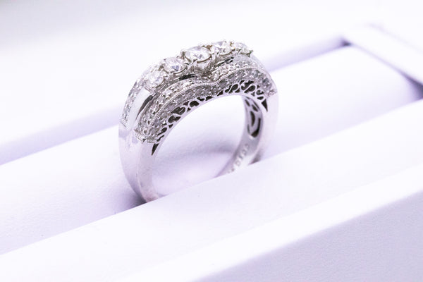 FINE DIAMONDS ANTIQUE LOOK 14 KT DESIGNER RING