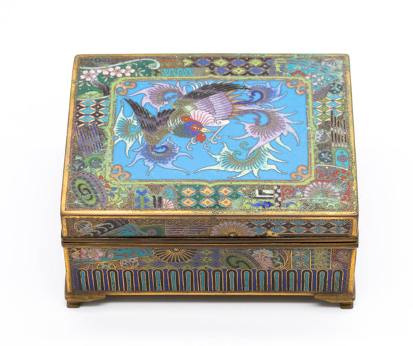 JAPAN 1900 MEIJI PERIOD CLOISONNE ENAMELED BRONZE BOX