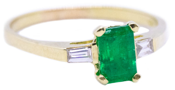 MUZO EMERALD & BAGUETTE DIAMONDS 18 KT RING