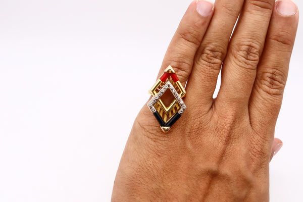 BOUCHERON 1960 PARIS 18 KT GEOMETRIC COCKTAIL RING WITH DIAMONDS CORAL & ONYX