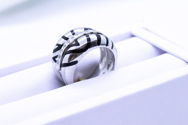 BLACK TIGER PATTERN ENAMEL & DIAMONDS 18 KT RING