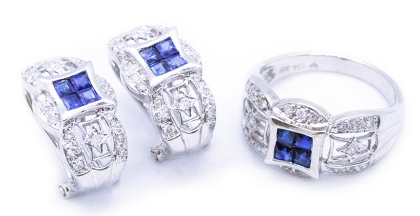 BLUE SAPPHIRE & DIAMONDS 18 KT GOLD SET