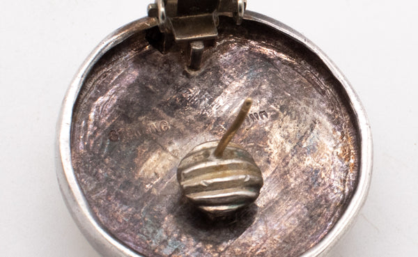 MODERNIST 1970'S STERLING SILVER & 14 KT EARRINGS WITH NATURAL CARVINGS