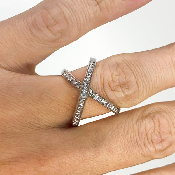 H. Stern Three Dimensional Geometric Cocktail Ring In 18Kt White Gold With 1.05 Ctw Diamonds