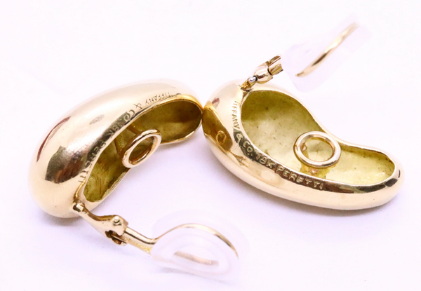 TIFFANY & CO 1970'S ELSA PERETTI 18 KT GOLD LARGE BEANS EAR CLIPS PAIR OF EARRINGS