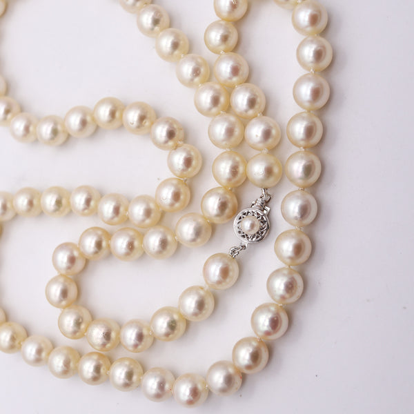 AKOYA PEARLS Long Pearls Necklace With 18Kt White Gold Spherical Lock