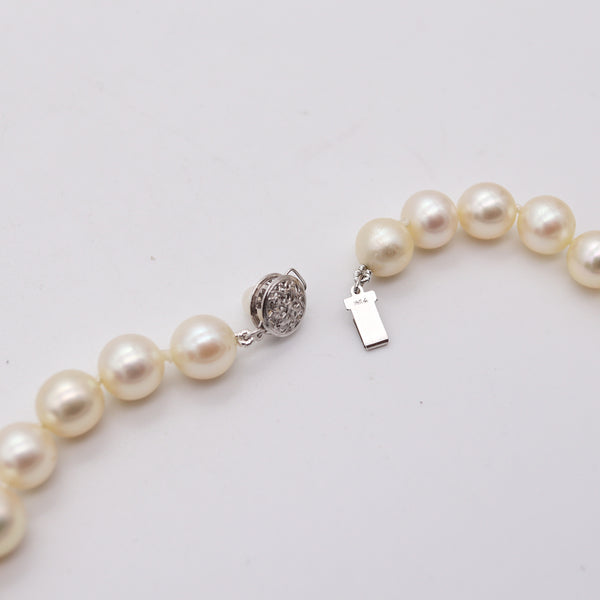 AKOYA PEARLS Long Pearls Necklace With 18Kt White Gold Spherical Lock