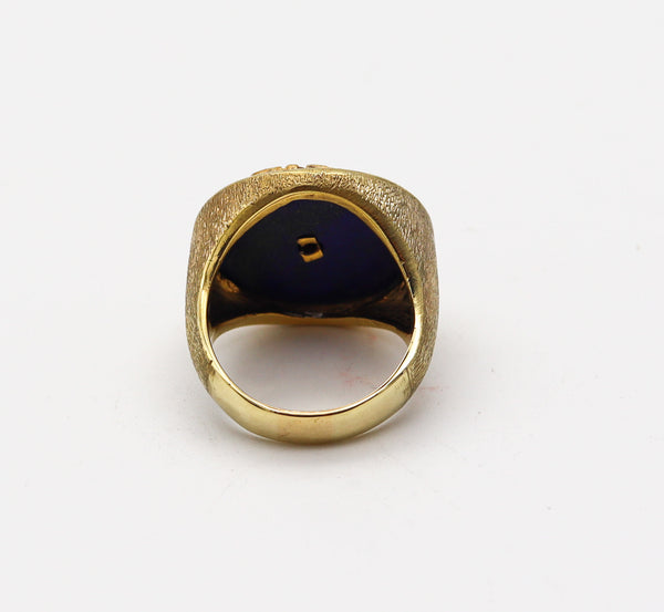 NEOCLASSICAL REVIVAL 1960 Hercules Cocktail Ring In 14Kt Gold With Lapis Lazuli