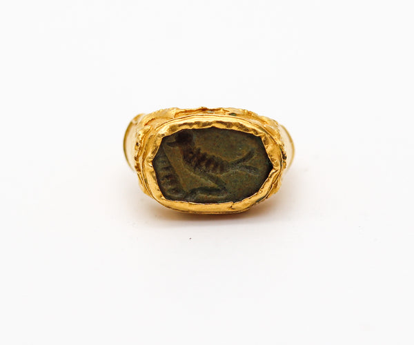 ANCIENT EGYPT-PERSIA 300 BC Intaglio Seal Ring In 23Kt Gold & Falcon In Faience