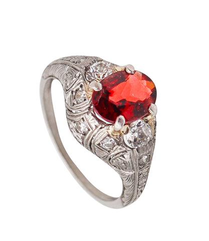 ART DECO 1925 Ring In .900 Platinum With 1.22 Cts In Diamonds And Red Garnet