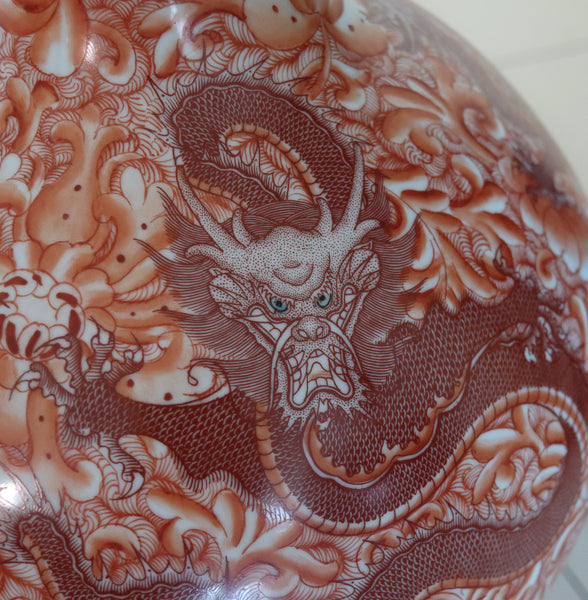 QING DINASTY 1915 Pair Of Decorative Vases With Dragons In Glazed Porcelain