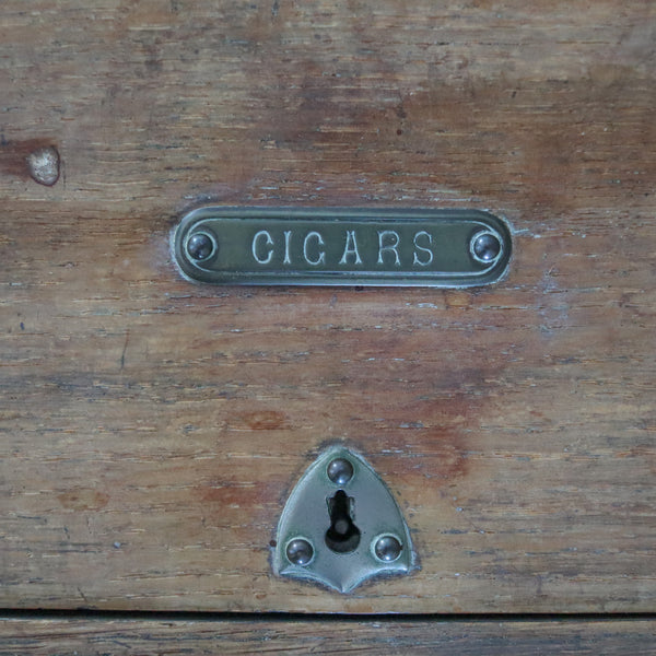 TRAIN-WAGON 1900 Antique Desk Cigar Box With Wheels In Oak Wood & Bronze