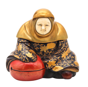 KAZUYOSHI Japan Meiji 1890 Box In Lacquered And Gilt Wood Draped Seated Women