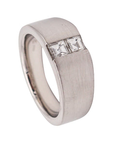 HENRICH & DENZEL Modernist Band Ring In Platinum With Two Carre Cuts Diamonds