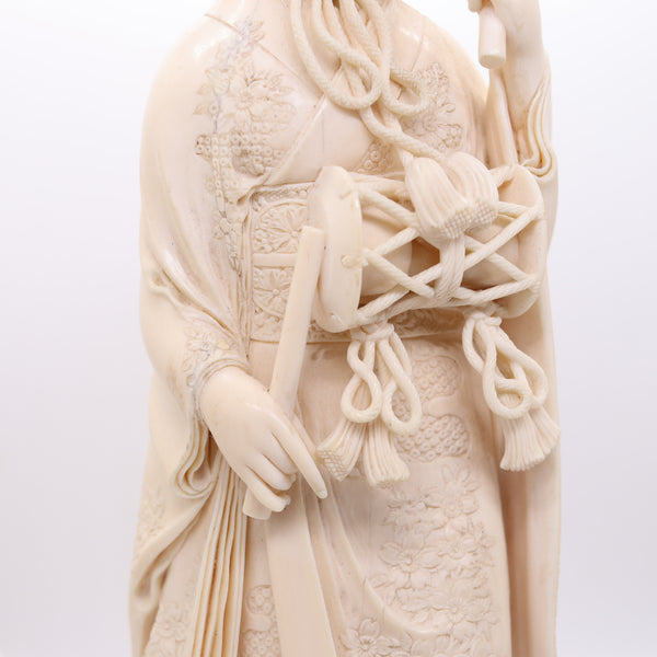 DOHAKU Tokyo School Meiji 1890 Carved Okimono Of Bijin Standing Draped Figure