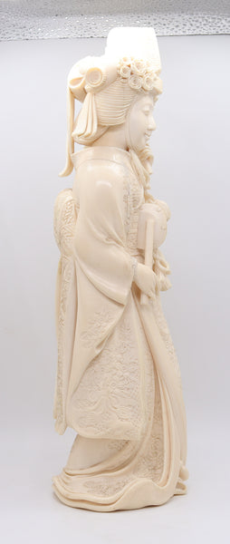 DOHAKU Tokyo School Meiji 1890 Carved Okimono Of Bijin Standing Draped Figure